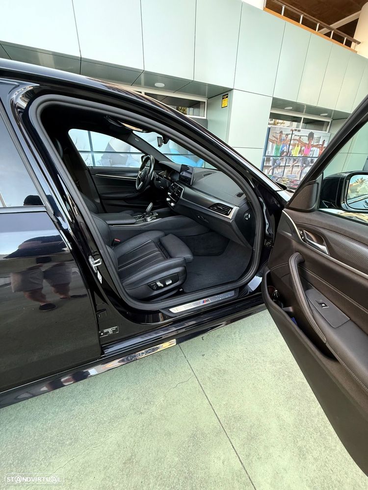 BMW 530 e Pack M - 12