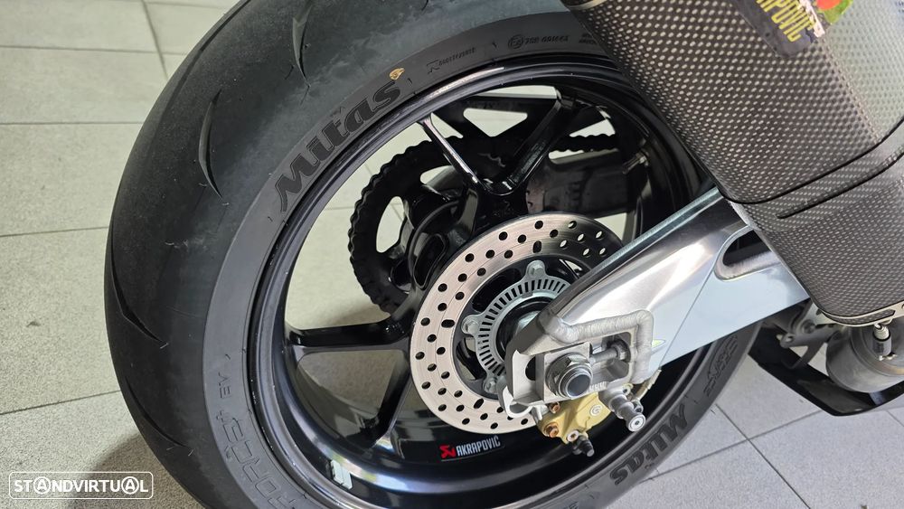 Aprilia RSV 4 R APRC (1 Dono) - 20