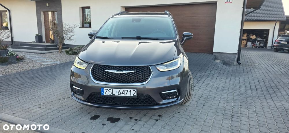 Chrysler Pacifica - 6