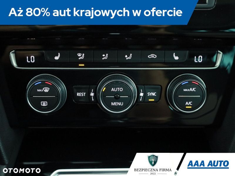 Volkswagen Passat Variant - 11