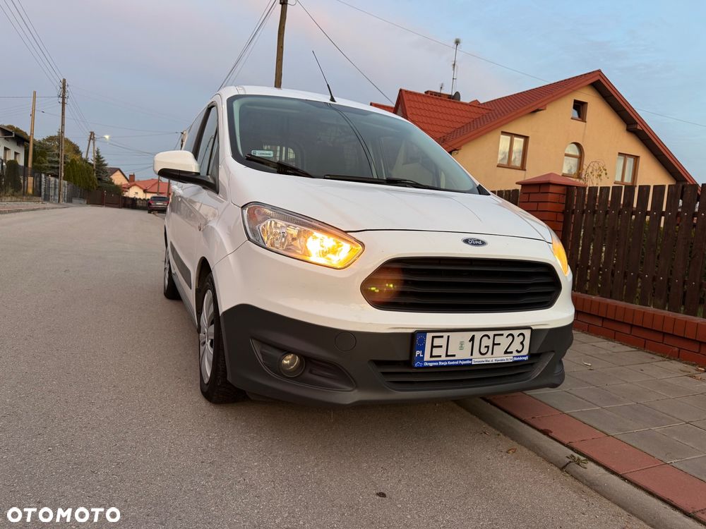 Ford Transit Courier - 2