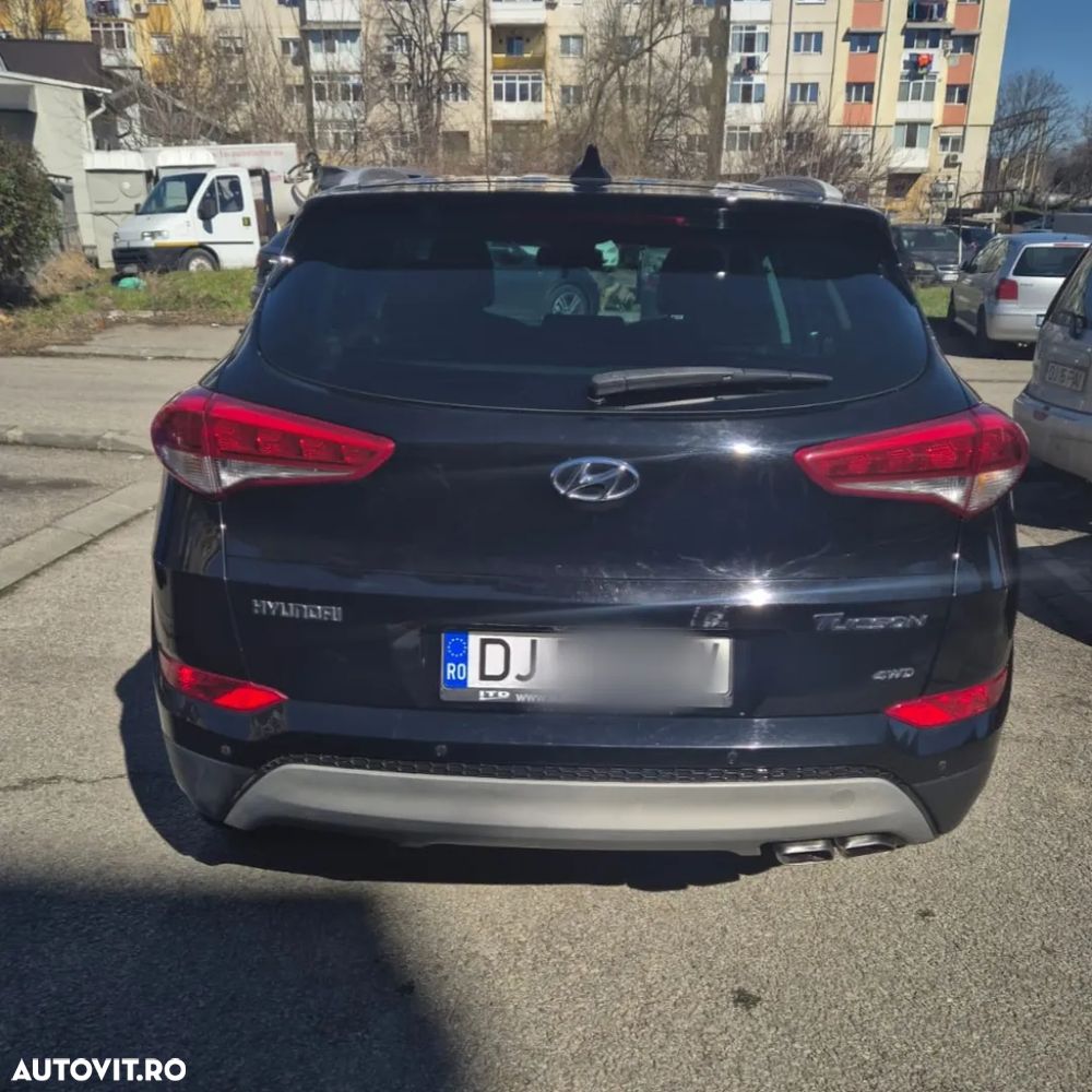 Hyundai Tucson 2.0 CRDI 4WD 6AT Luxury+ - 3