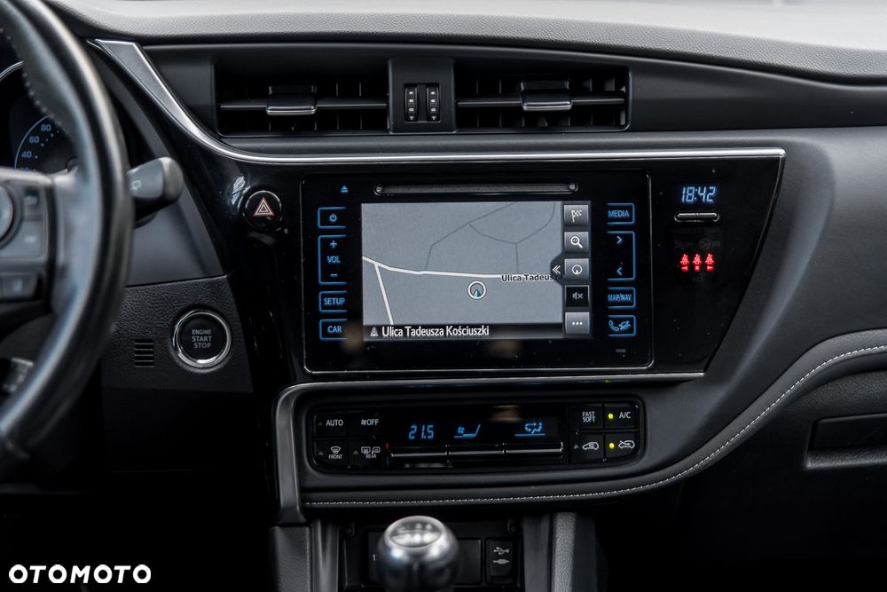 Toyota Auris 1.2 Turbo Design Edition - 25