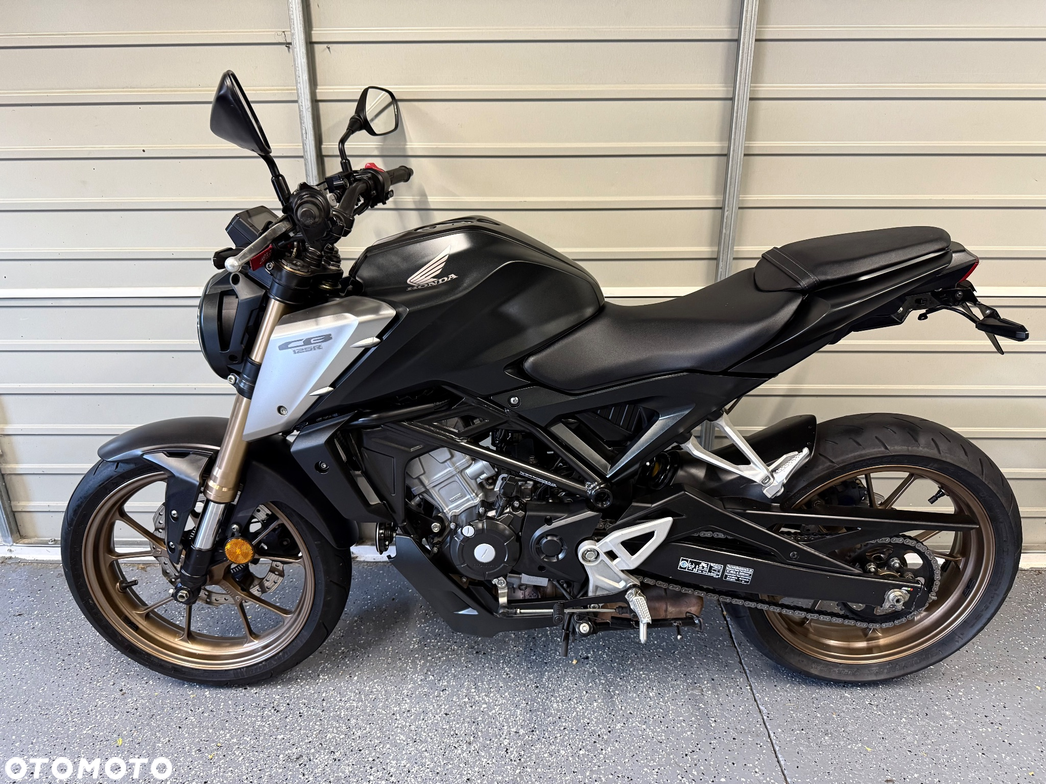 Honda CB - 9