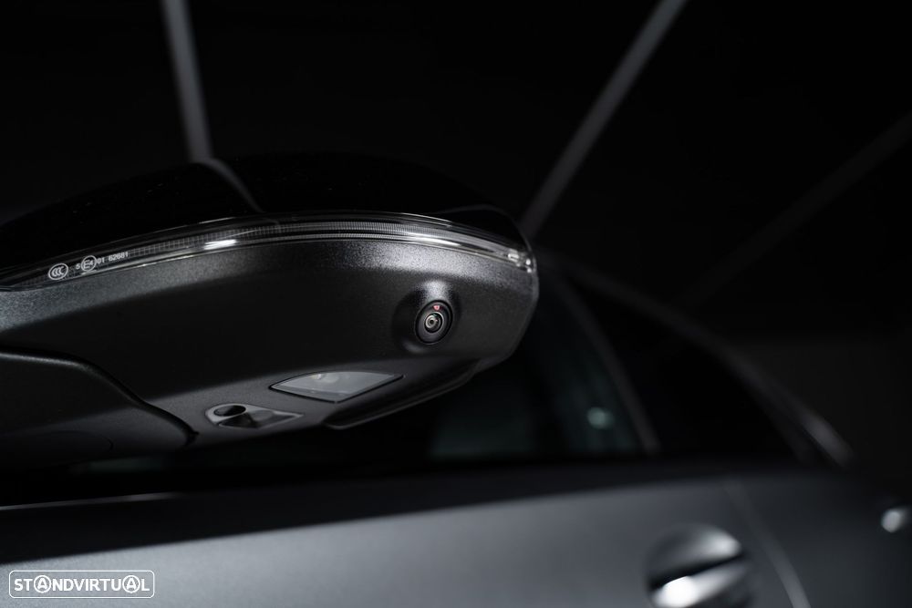 Mercedes-Benz C 300 e 9G-TRONIC - 18