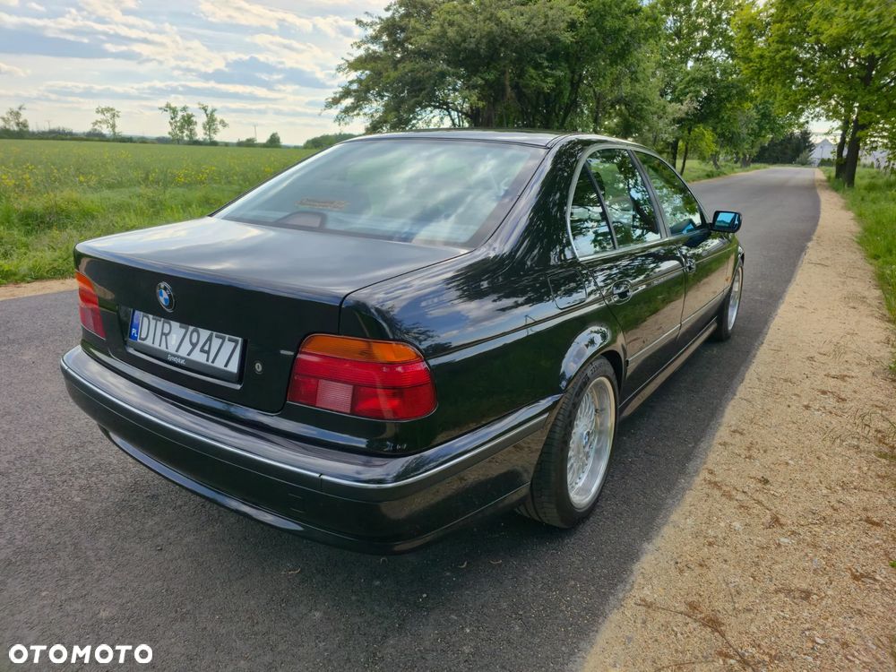 BMW Seria 5 523i - 4