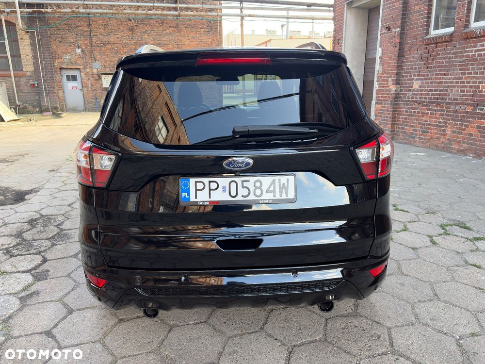 Ford Kuga 1.5 EcoBoost 2x4 ST-Line - 14