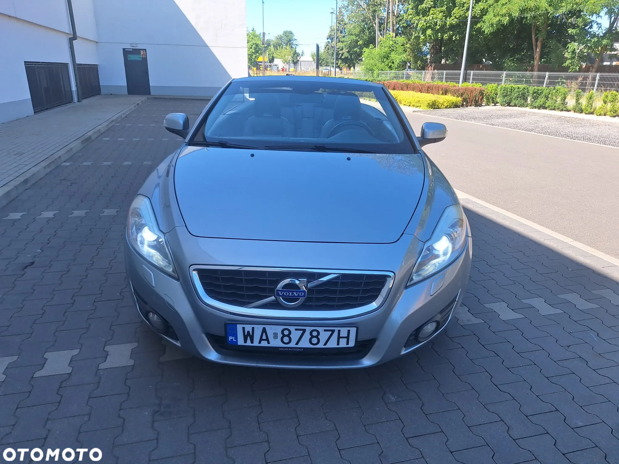 Volvo C70 T5 Momentum - 14