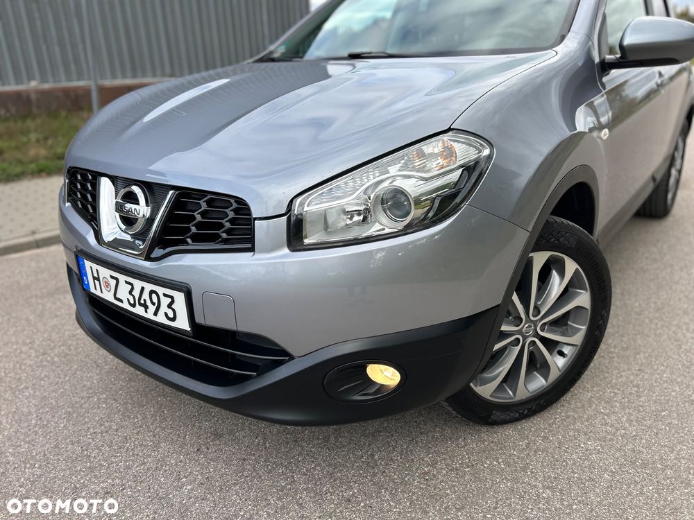 Nissan Qashqai 2.0 lounge - 2