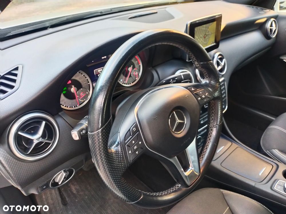 Mercedes-Benz Klasa A 200 CDI 7G-DCT Style - 15