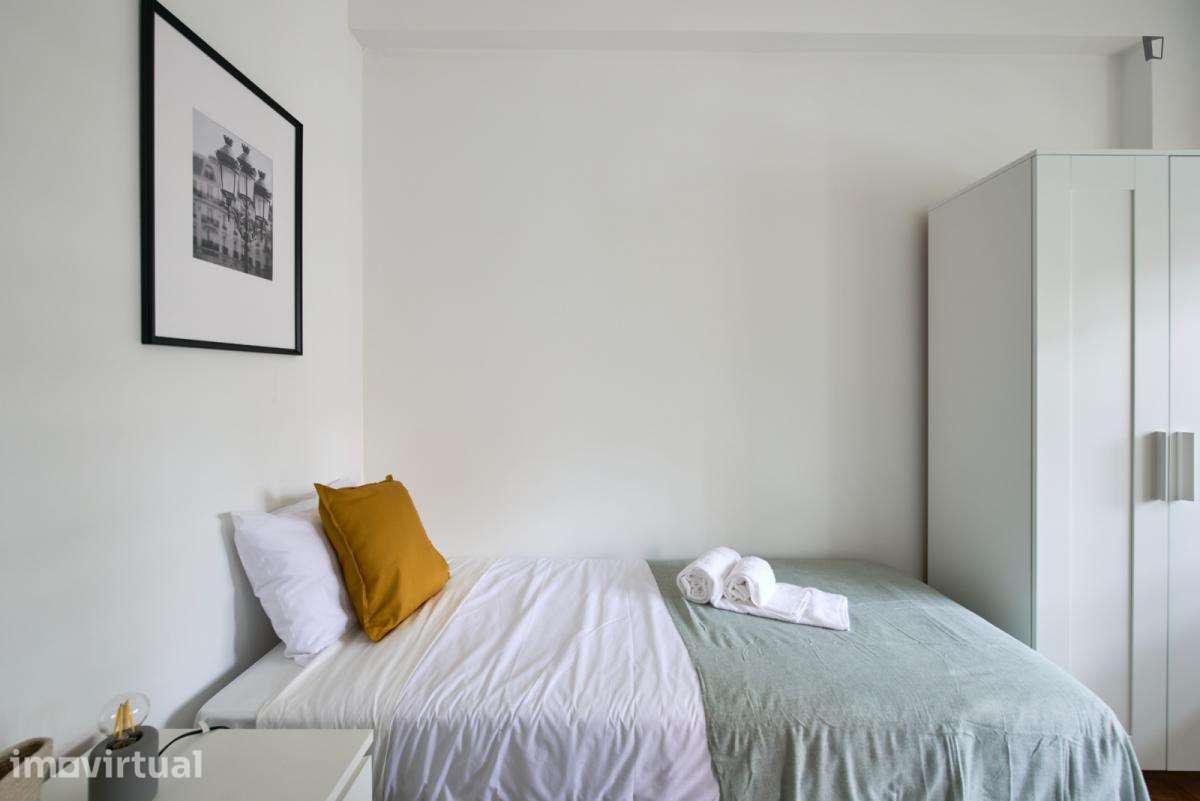 Quarto - localizado em Roma-Areeiro Lisbon - Grande imagem: 3/54