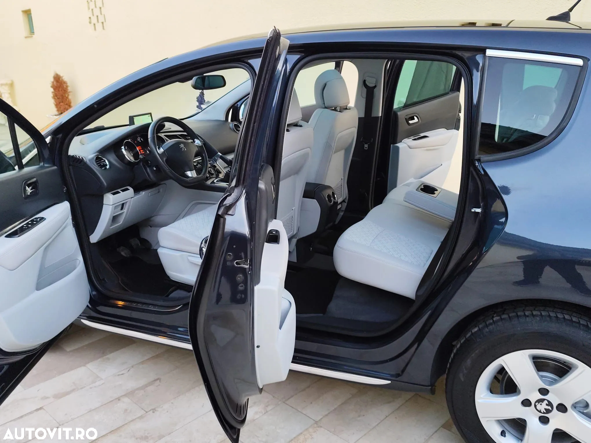 Peugeot 3008 - 8