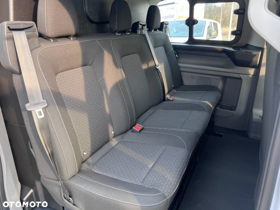 Ford Transit Custom - 13