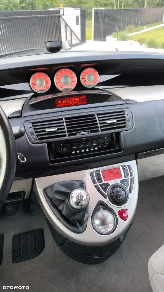 Peugeot 807 2.0 HDi Premium - 25