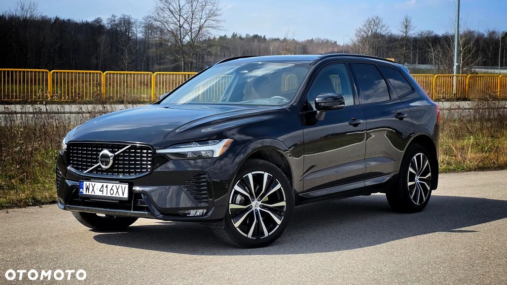 Volvo XC 60 B5 B AWD Plus Dark - 3