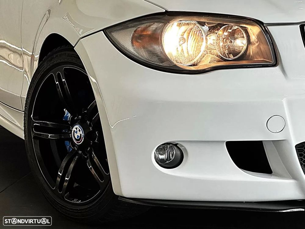 BMW 118 d Pack M - 12