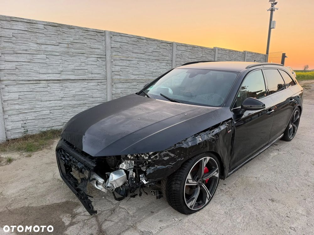 Audi A4 Avant 40 TFSI mHEV S Line S tronic - 40