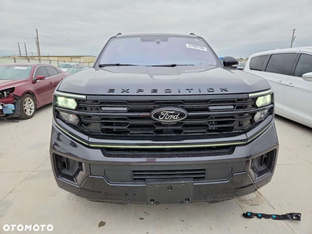 Ford Expedition - 3