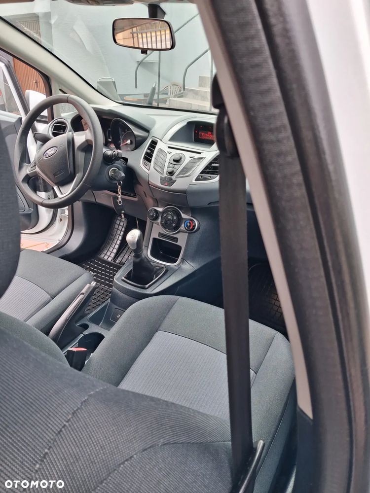 Ford Fiesta - 13