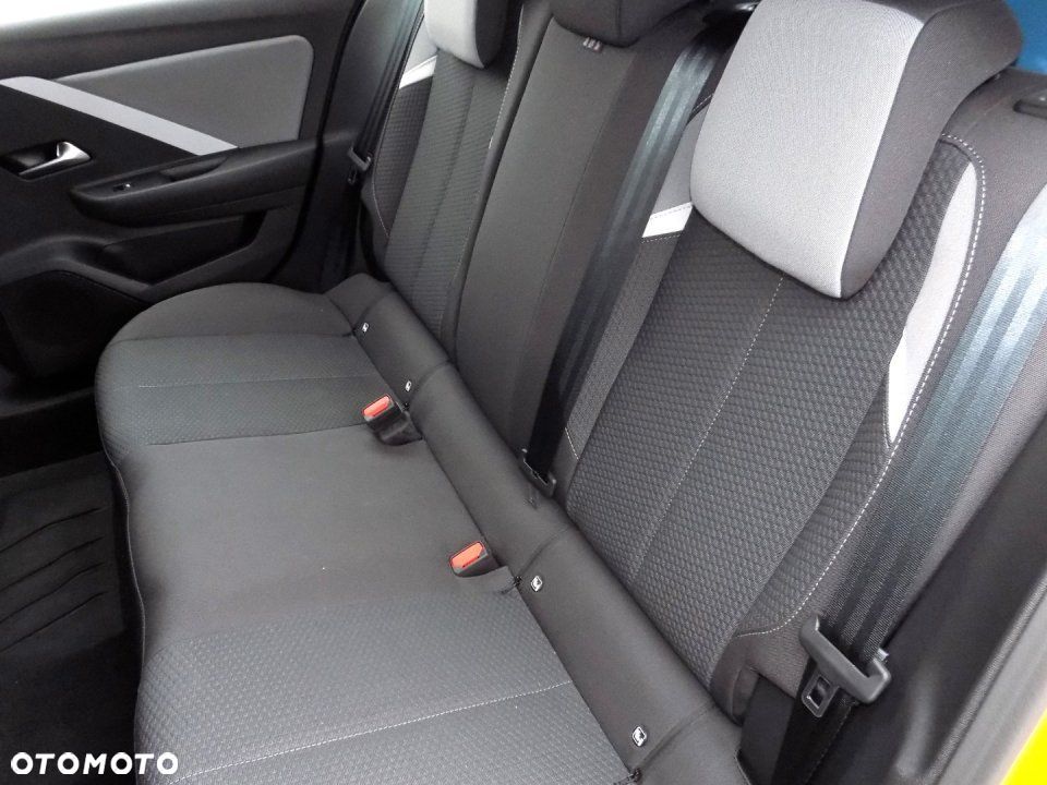 Opel Astra - 11