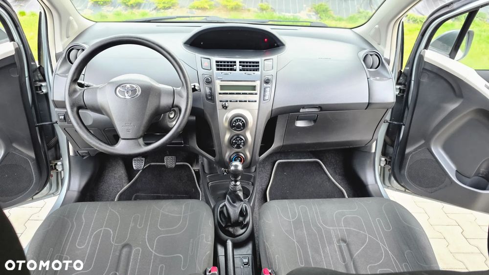 Toyota Yaris 1.33 Prestige - 14