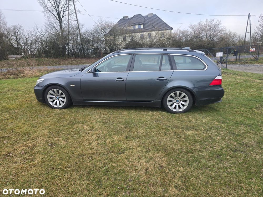 BMW Seria 5 525d Edition Sport - 4