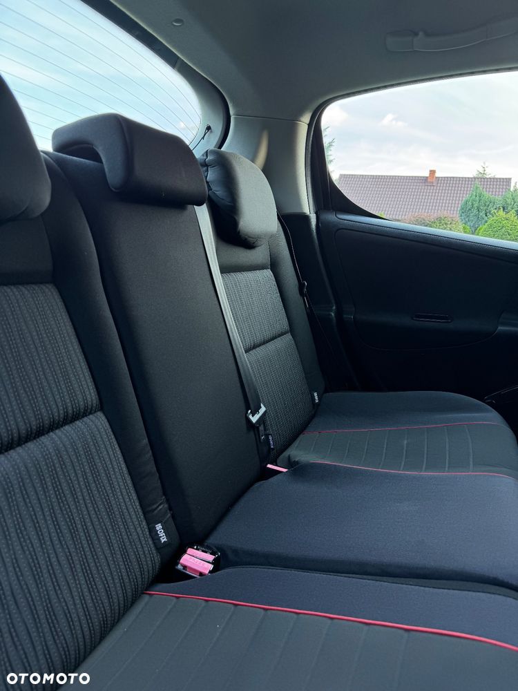 Peugeot 207 1.4 HDi Presence - 17
