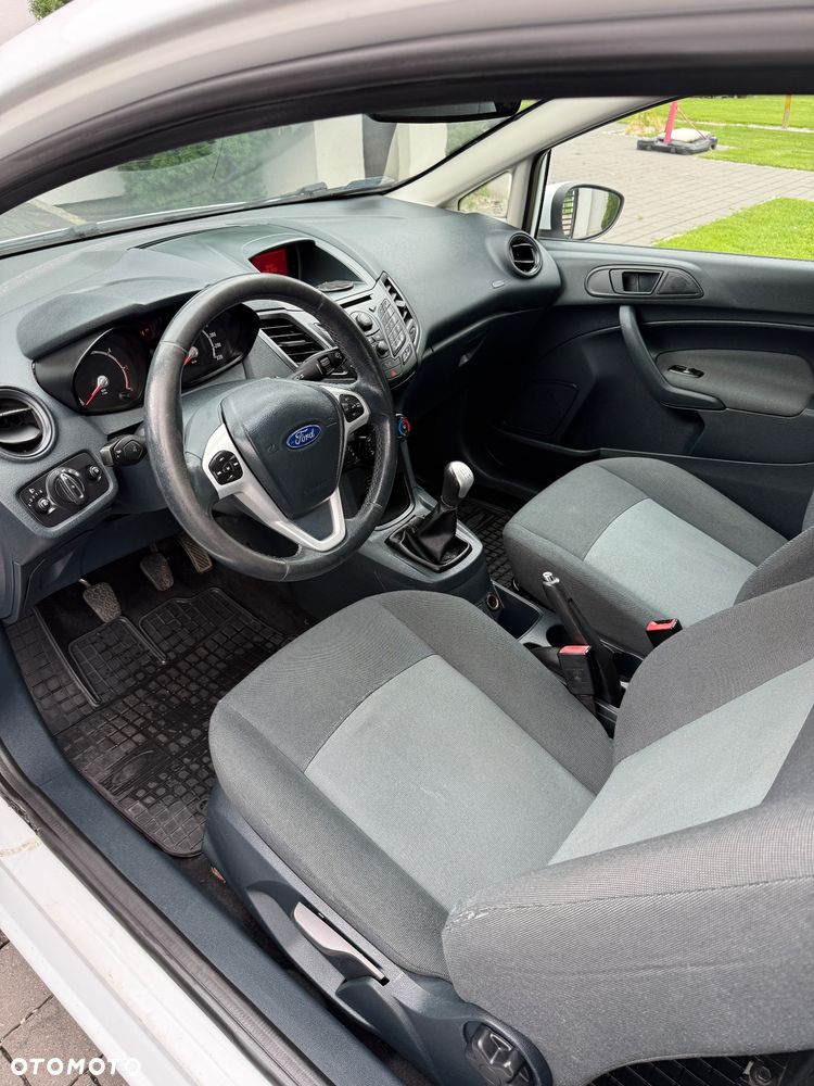 Ford Fiesta 1.4 TDCi Silver X (Ambiente) - 8