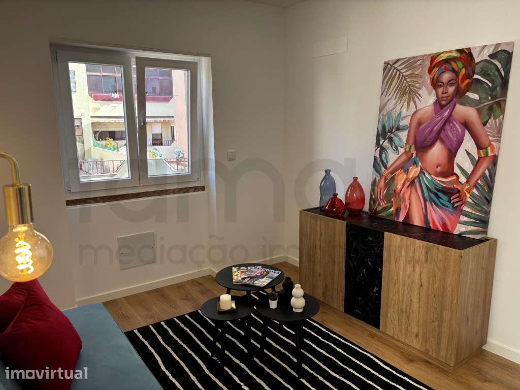 APARTAMENTO T3 EM TOTAL REMODELAÇÃO EM BENFICA - Grande imagem: 2/23