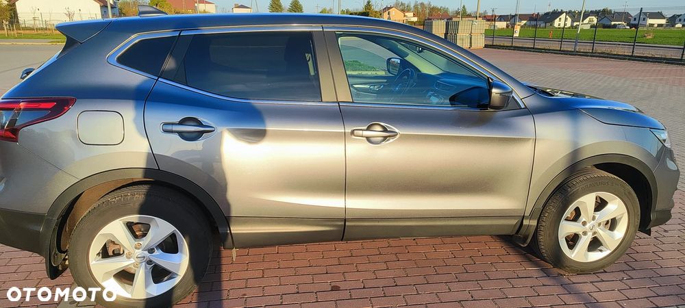 Nissan Qashqai 1.2 DIG-T N-Vision - 10