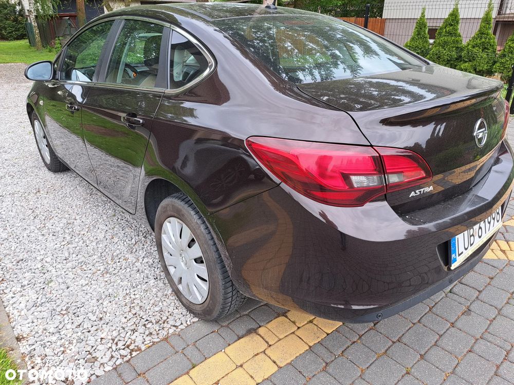 Opel Astra 1.6 Enjoy EU6 - 7