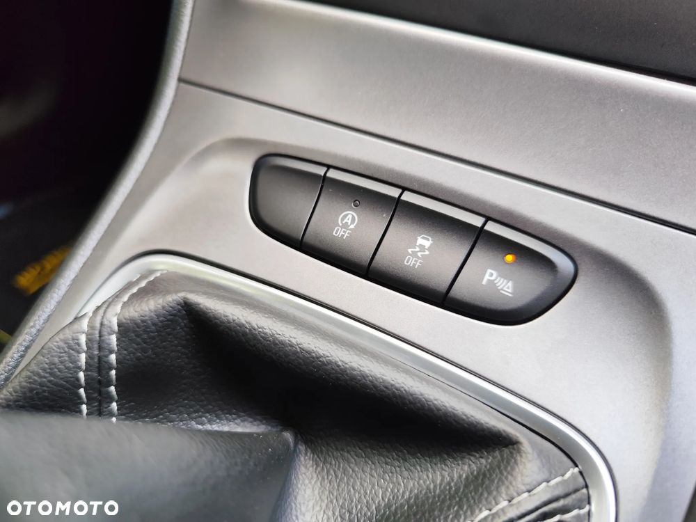 Opel Astra 1.4 Turbo Dynamic - 25