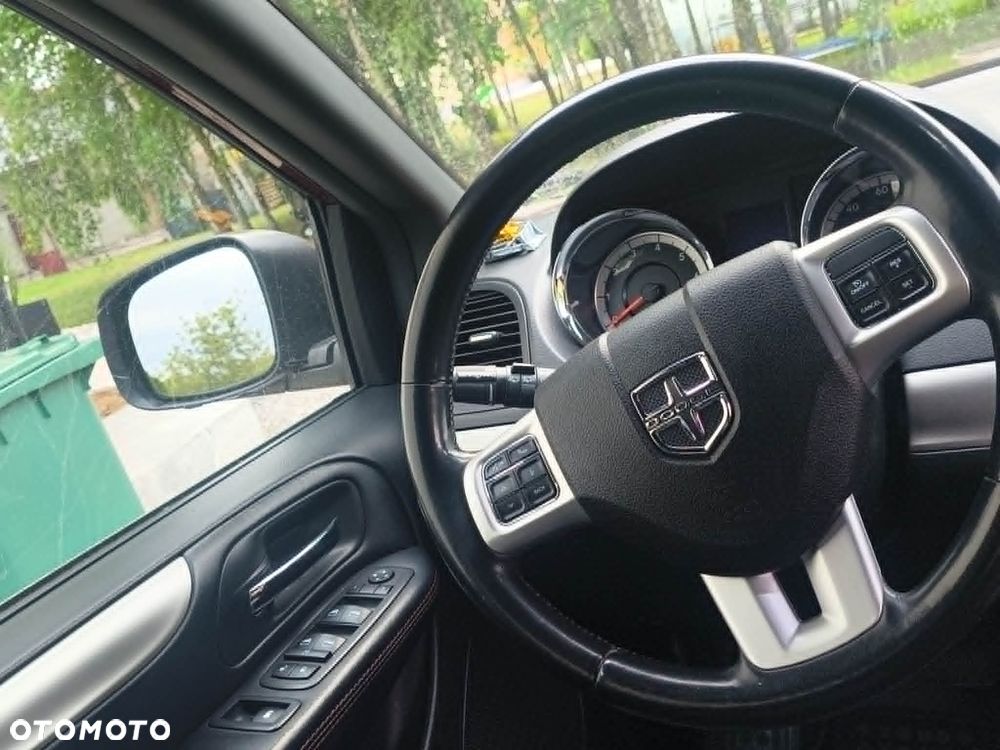 Dodge Grand Caravan 3.6 R/T - 20
