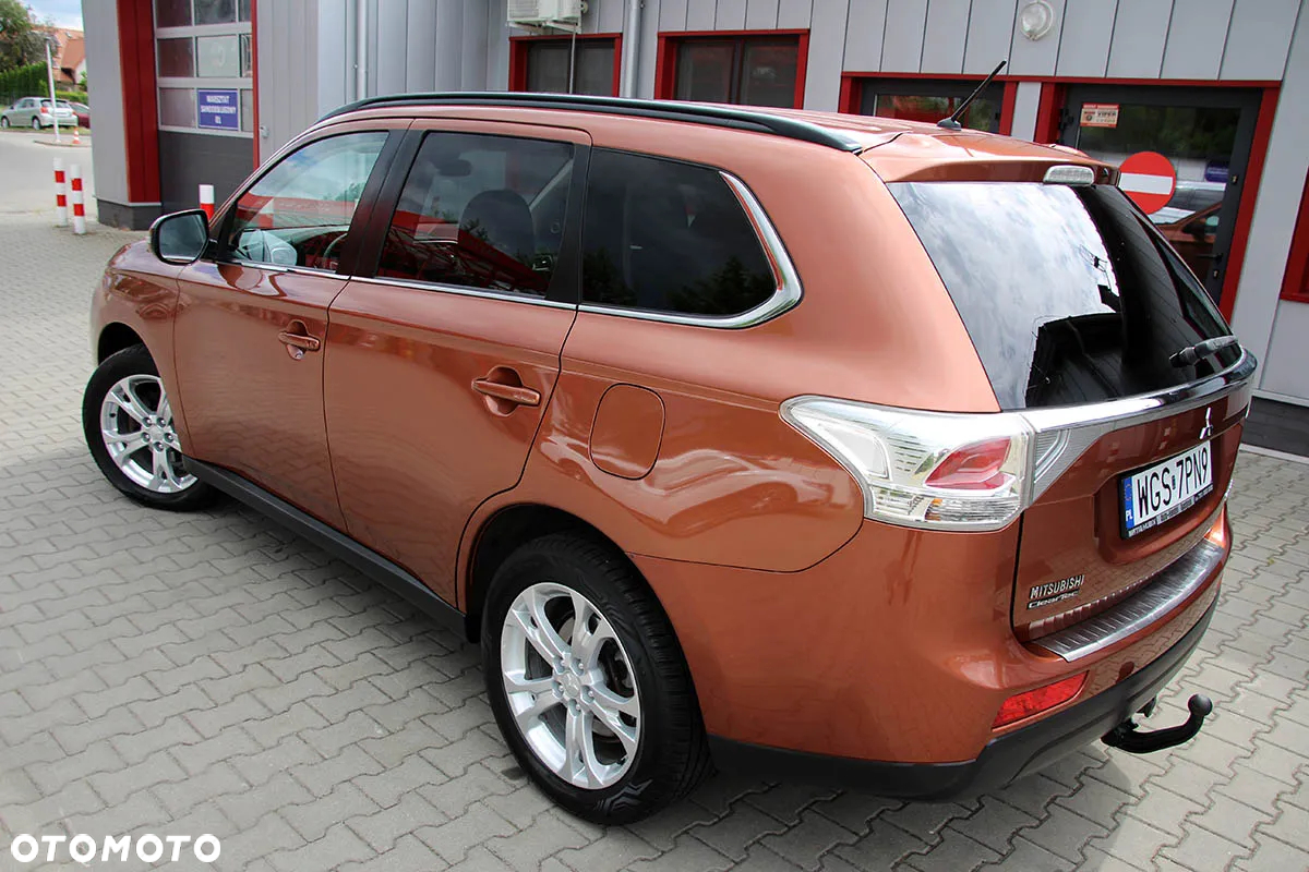 Mitsubishi Outlander 2.2 DID Intense + 4WD - 9