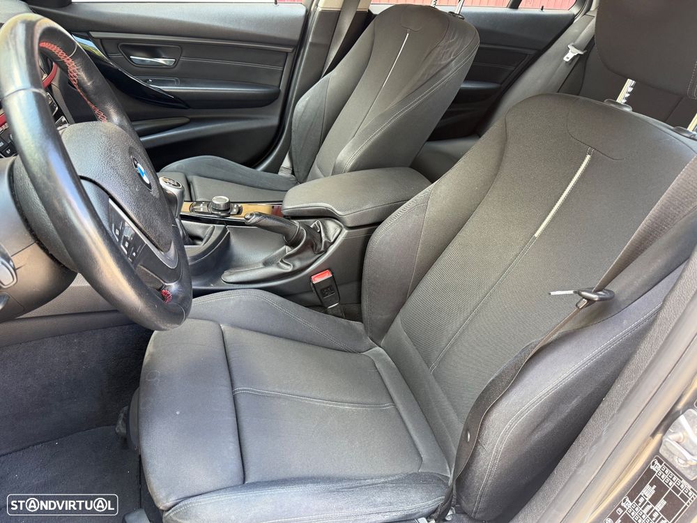 BMW 318 d Line Sport - 9