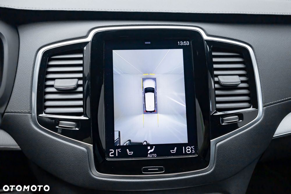 Volvo XC 90 T8 AWD Plug-In Hybrid R-Design 7os - 23