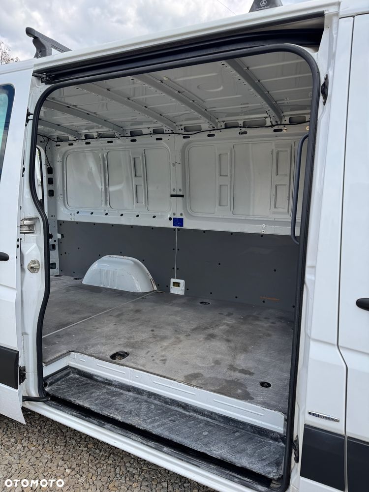 Mercedes-Benz Sprinter - 15