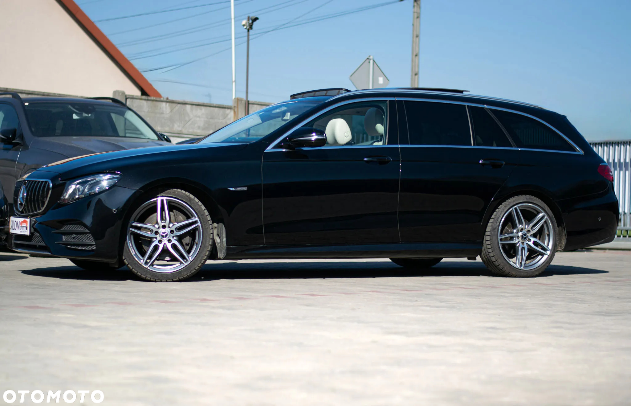 Mercedes-Benz Klasa E 220 d T 9G-TRONIC AMG Line - 29