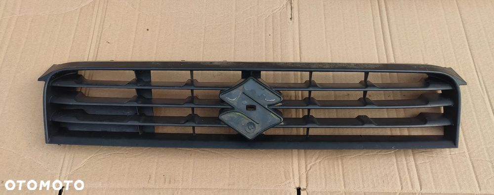 Atrapa Gril Grill w zderzak Suzuki Splash 2008-