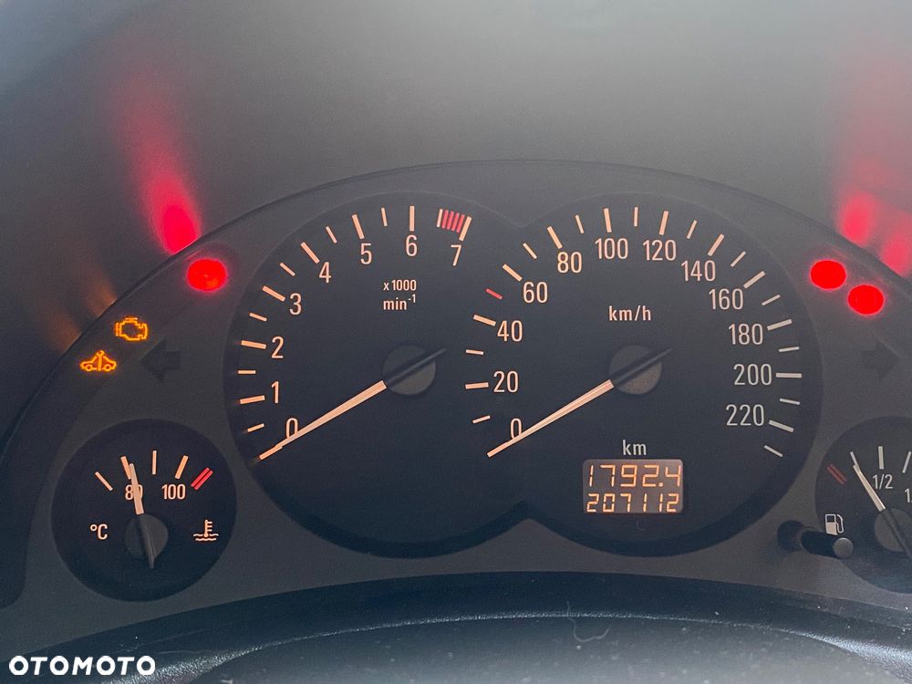 Opel Corsa 1.0 12V Cosmo - 3