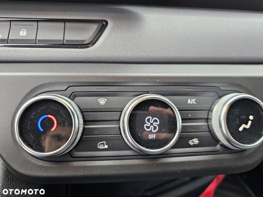 Renault Master [M6H] - 12