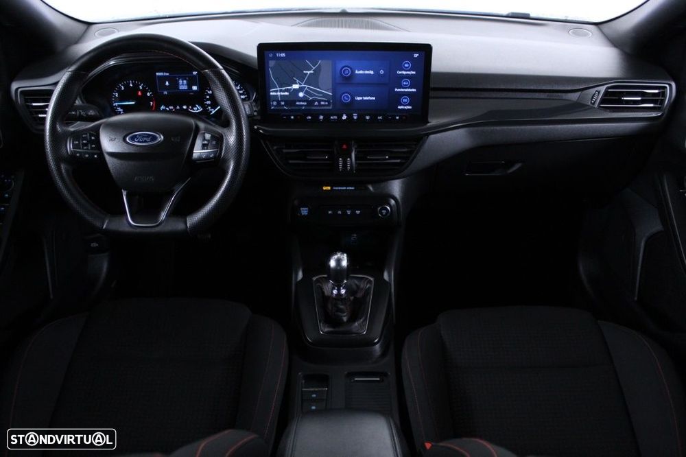 Ford Focus 1.0 EcoBoost MHEV ST-Line - 18