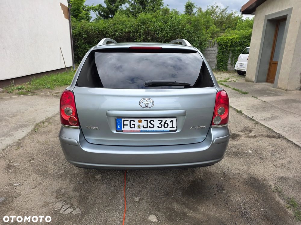 Toyota Avensis 1.8 VVT-i Edition - 30