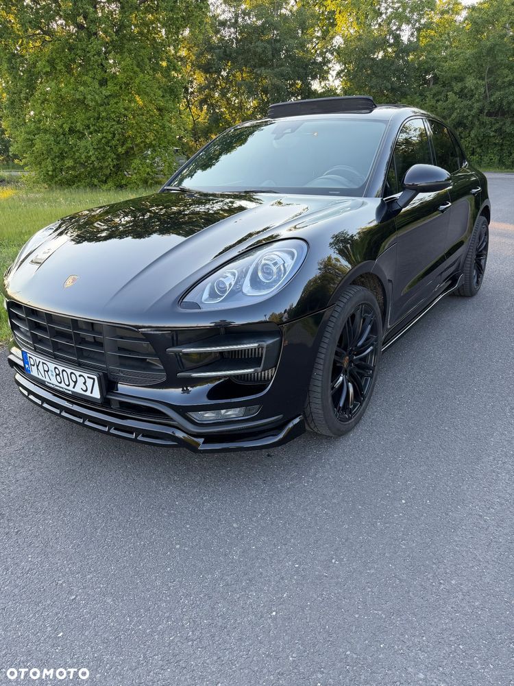 Porsche Macan Turbo - 1