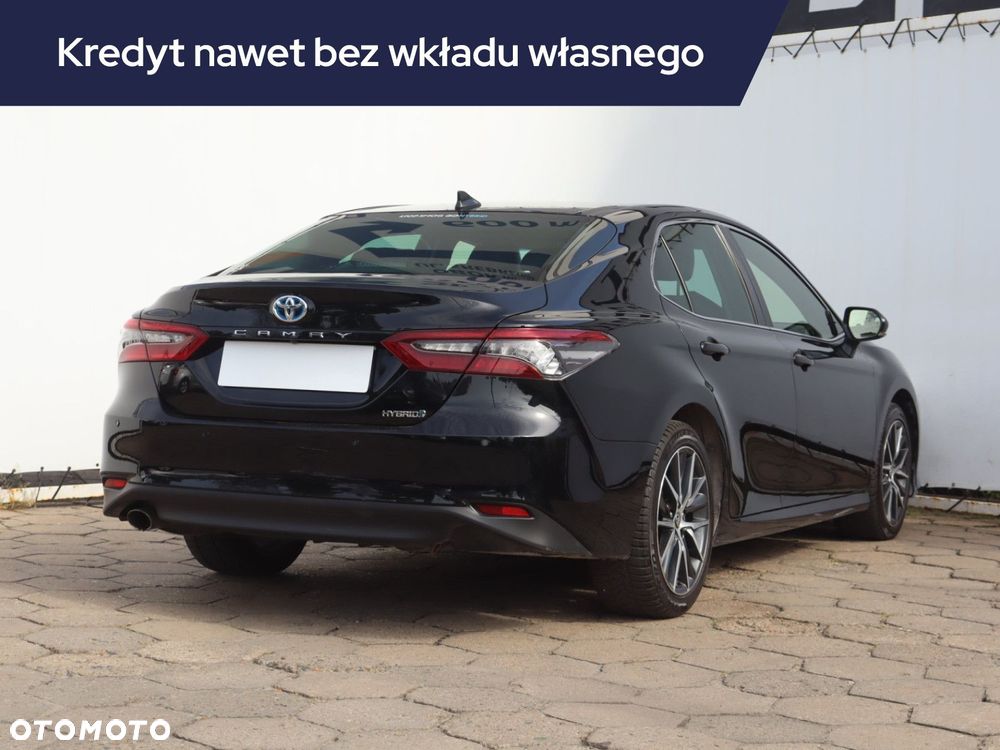 Toyota Camry - 7