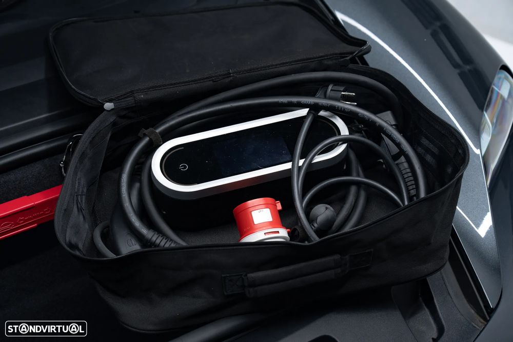 Porsche Taycan Turbo - 7