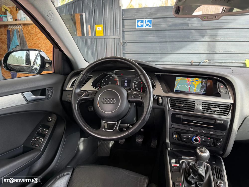 Audi A4 Avant 2.0 TDI Business Line S-line - 17