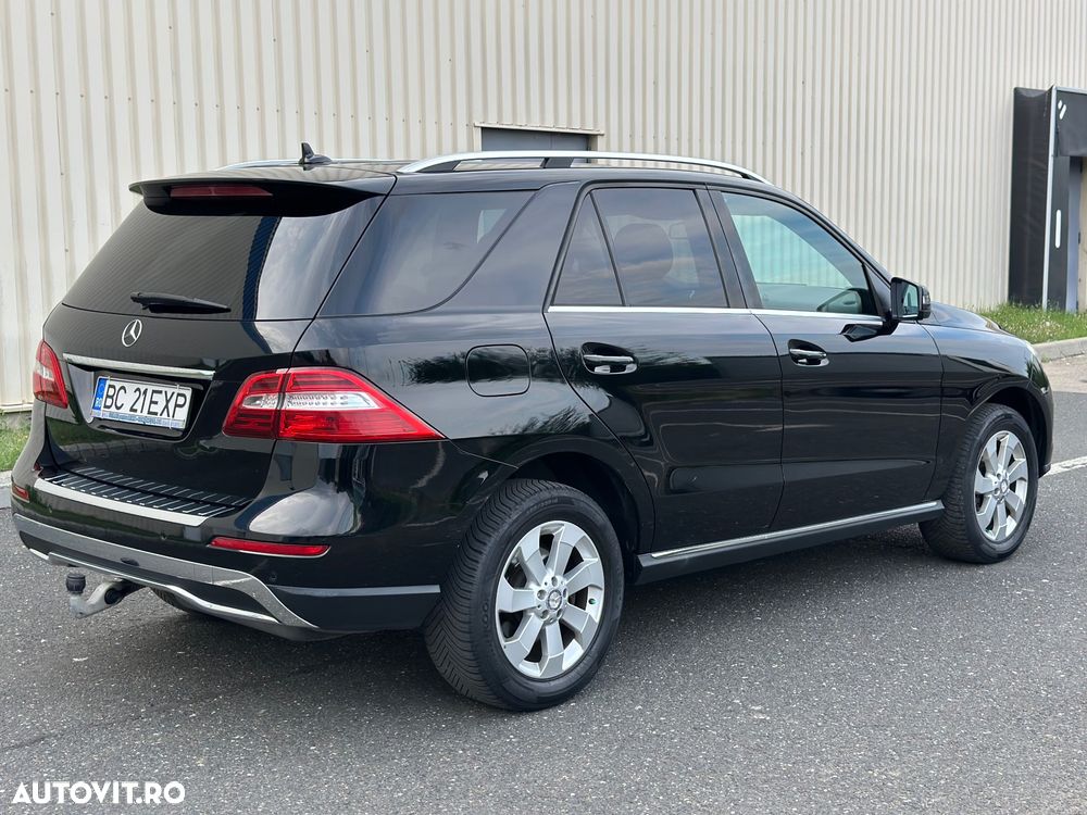 Mercedes-Benz ML 250 BlueTEC 4MATIC Aut - 2