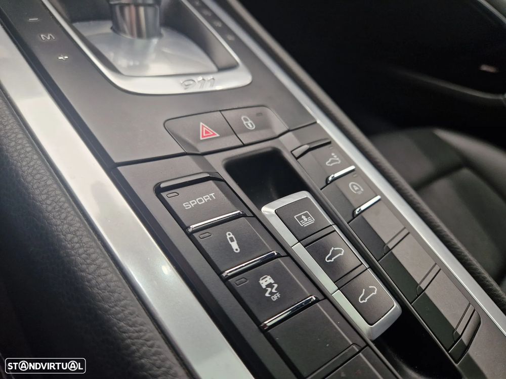 Porsche 911 (991) Carrera 2 S PDK - 23