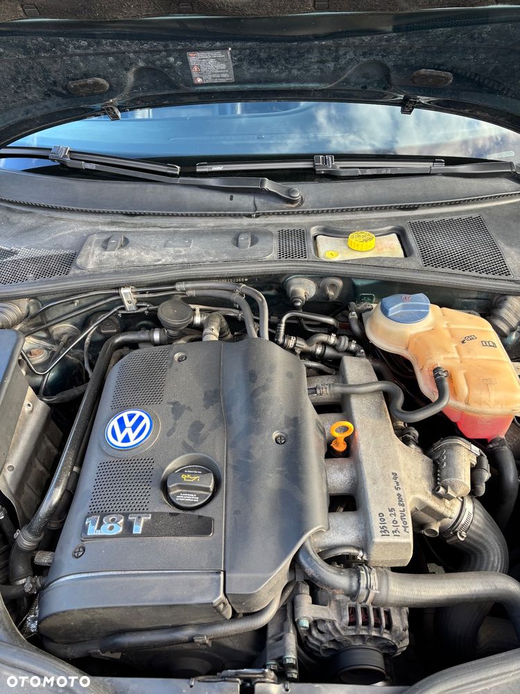 Volkswagen Passat 1.8T Comfortline Tiptr - 18